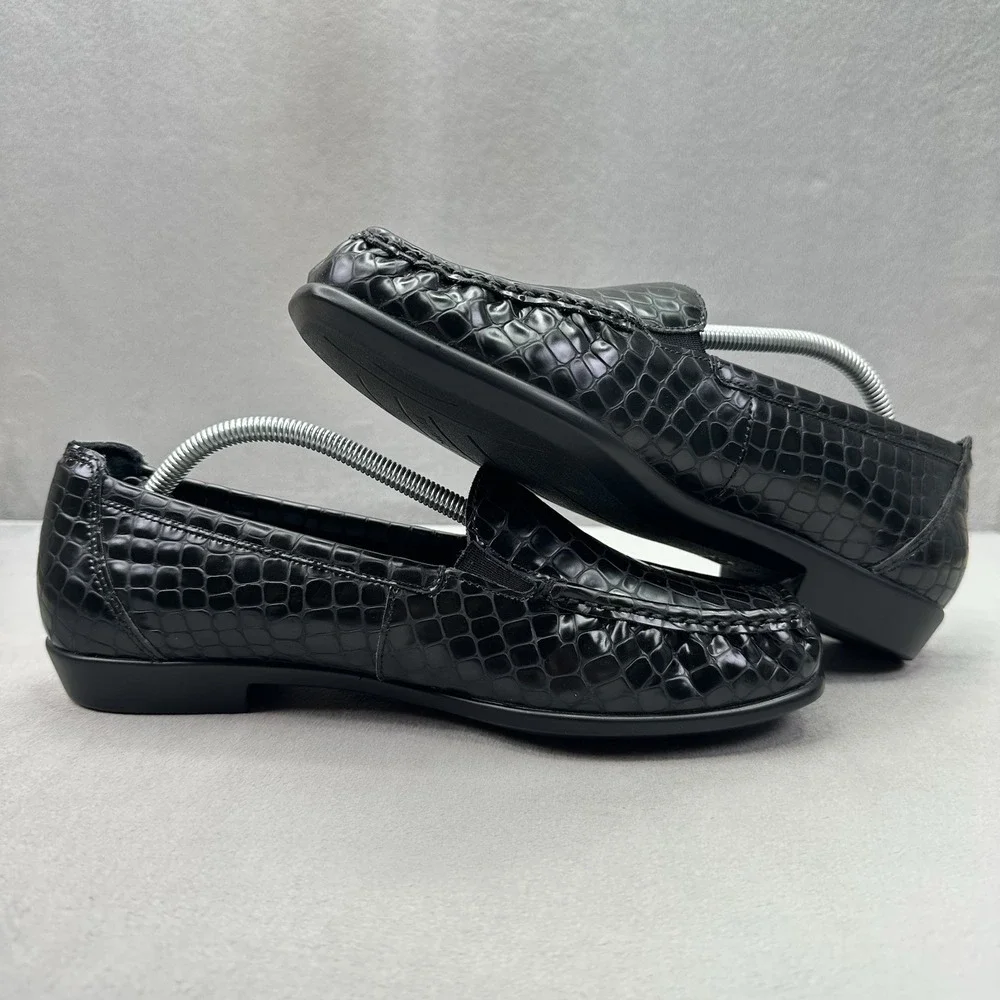 SAS Joy Womens Size 9 (M) Casual Loafers Shoes Black Croc Patent Leather Comfort